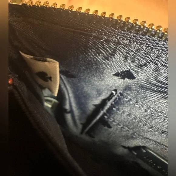 Kate Spade NWOT Wristlet/Clutch Blue with Red, Pink, Green Flowers & White Dots - Picture 11 of 14